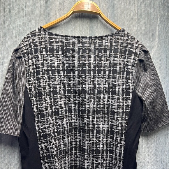 🇺🇸 Vince Camuto short sleeve blouse size medium - Picture 7 of 8